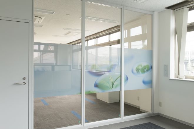 奥も手前も明るいときの見え方（昼）